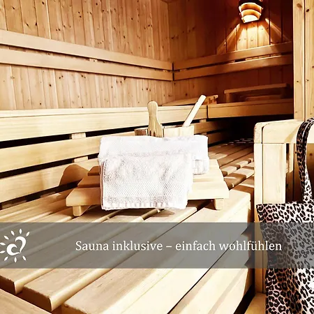 Daire De Uul Mit Schwimmbad Und Sauna Dorumer Neufeld